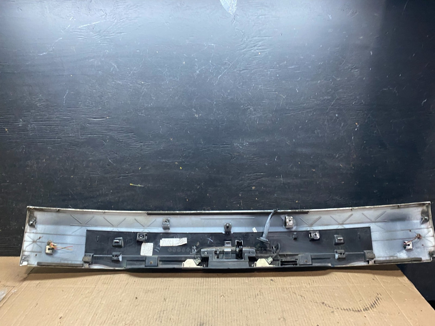 2011-2018 Dodge Grand Caravan Rear Tail Gate Trim Molding Panel OEM u6459 DG8