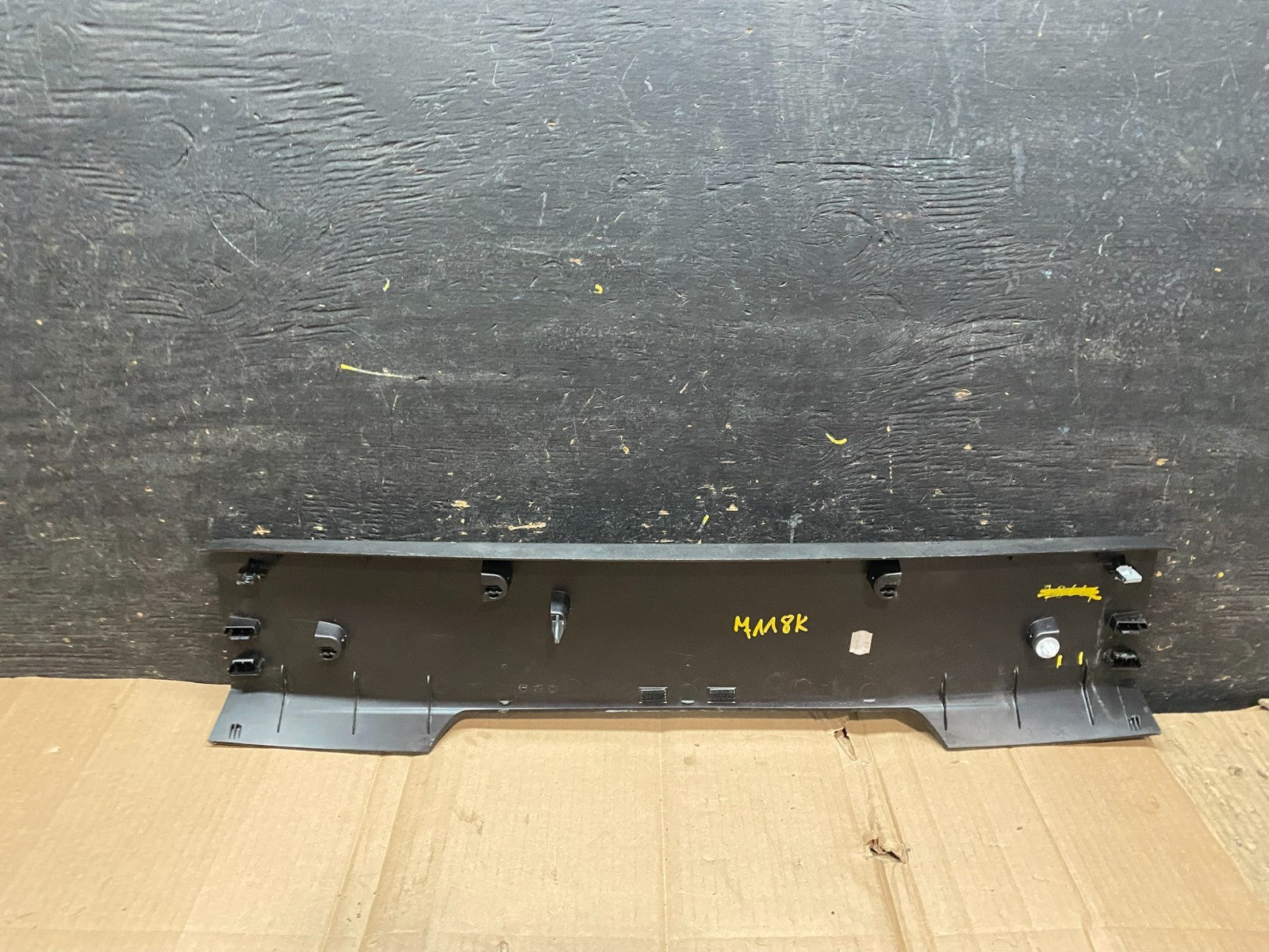 2020 to 2023 BMW X6 Upper Tailgate Hatch Trunk Lid Trim Cover Panel W4677 PS5