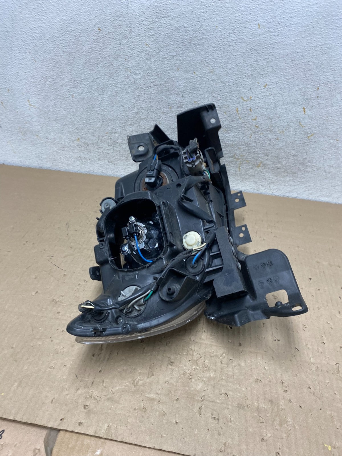 2008 - 2014 Subaru Tribeca Left Driver LH Side Halogen Headlight AI2450 DW9