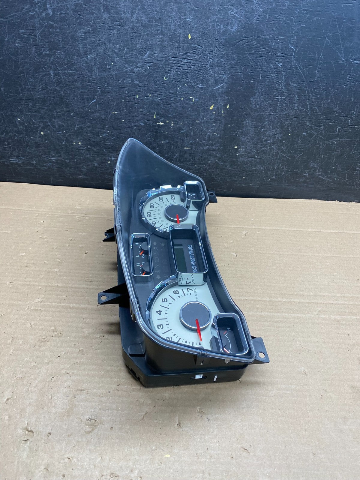 2013 Ford Expedition Speedometer Cluster Gauge ag6291 DG1