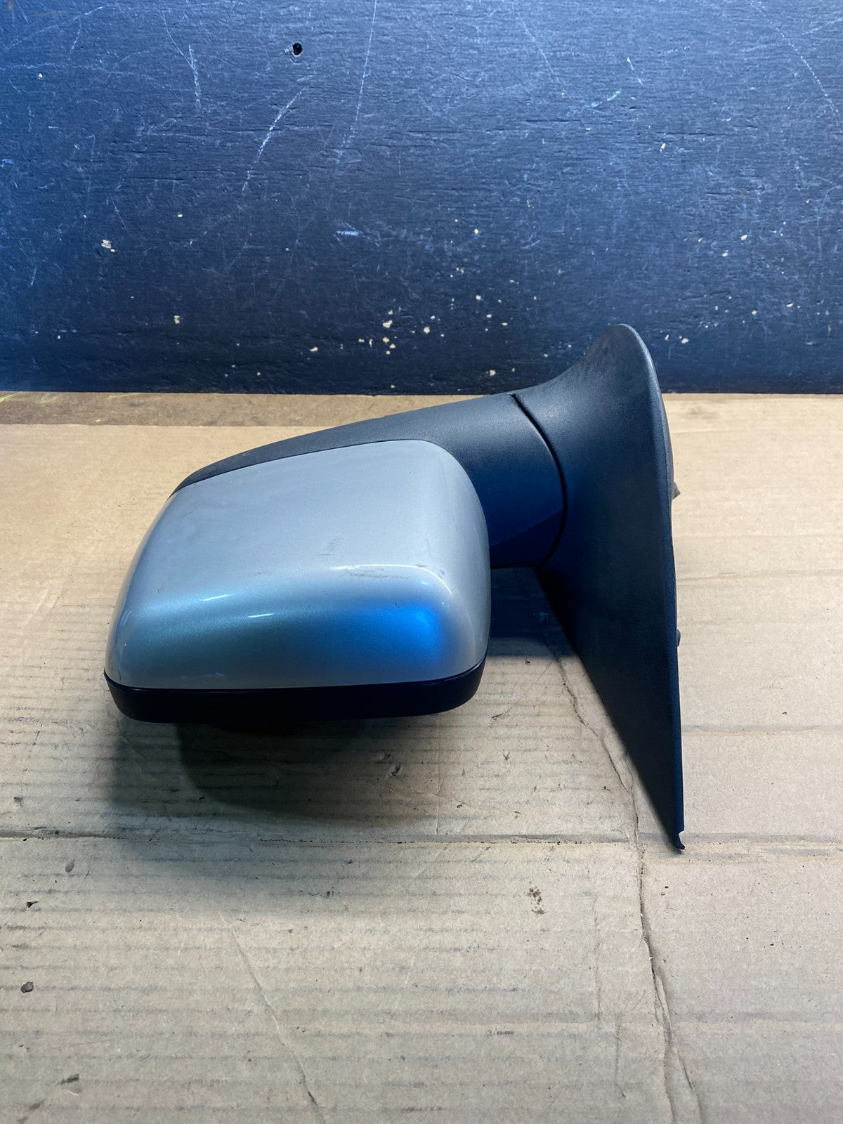2003 to 2005 Lincoln Aviator Left Driver Side Door Heated Mirror AA5610 MS2