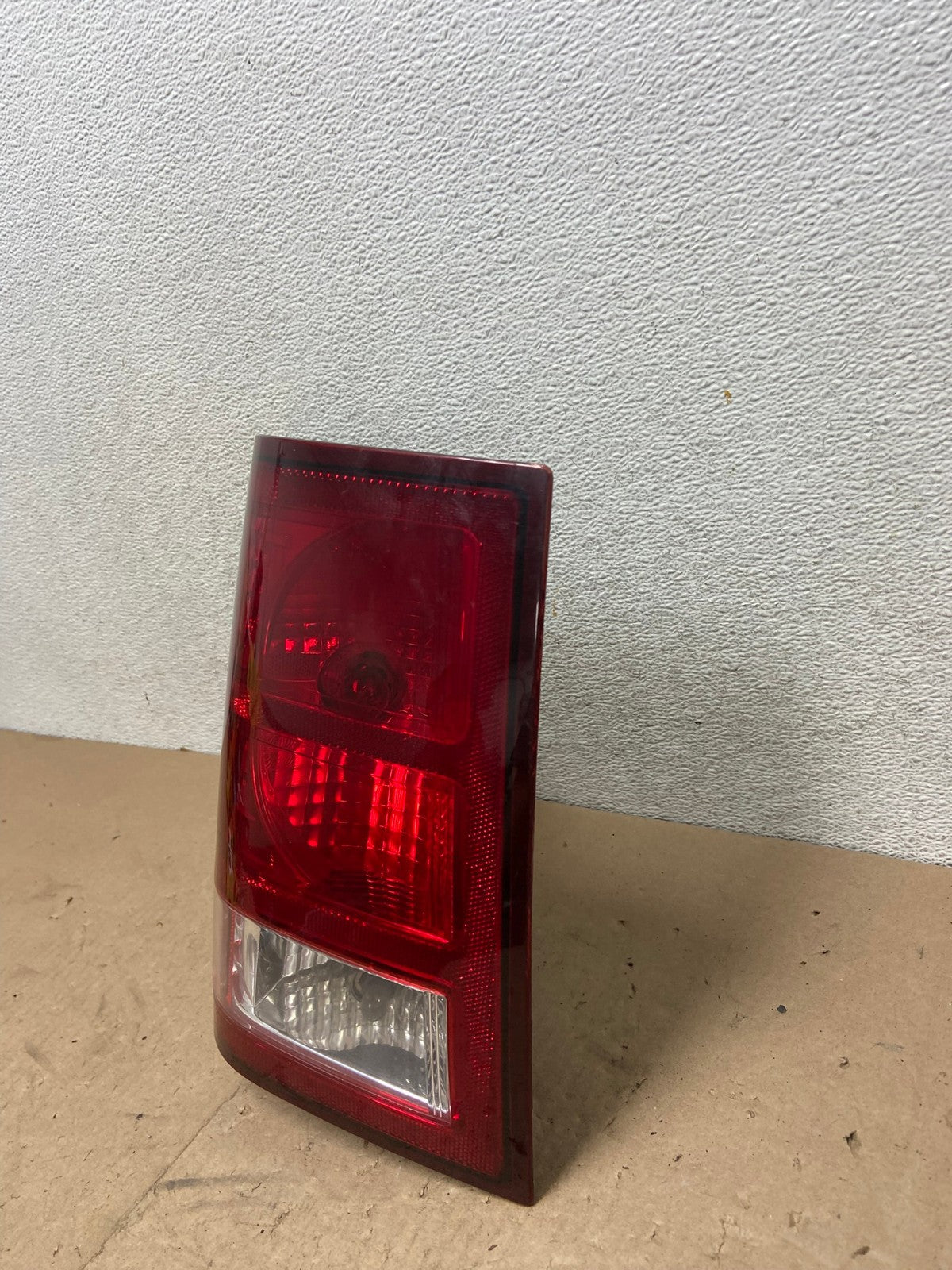 2007 to 2010 Jeep Grand Cherokee Left Driver Lh Tail Light AG5404 LK1