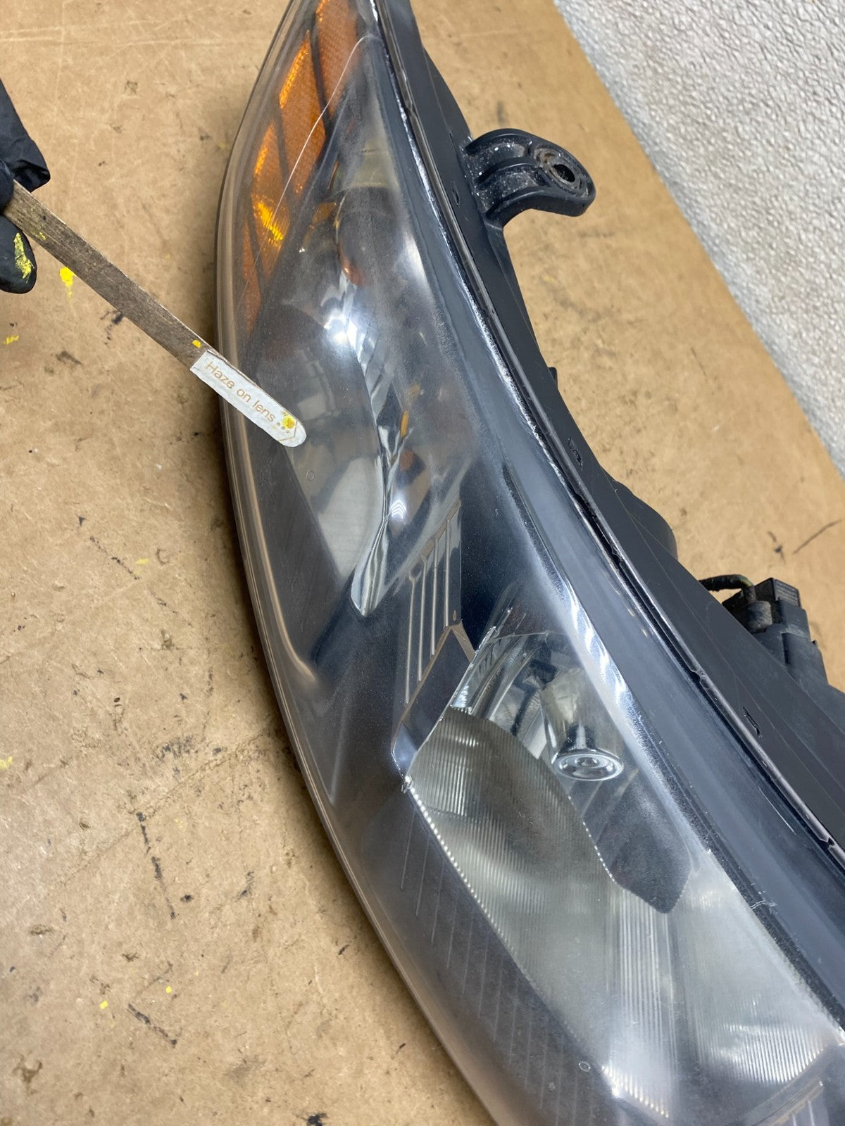 2010 to 2013 Kia Forte Koup Right Passenger RH Halogen Headlight OEM X6931 GD4