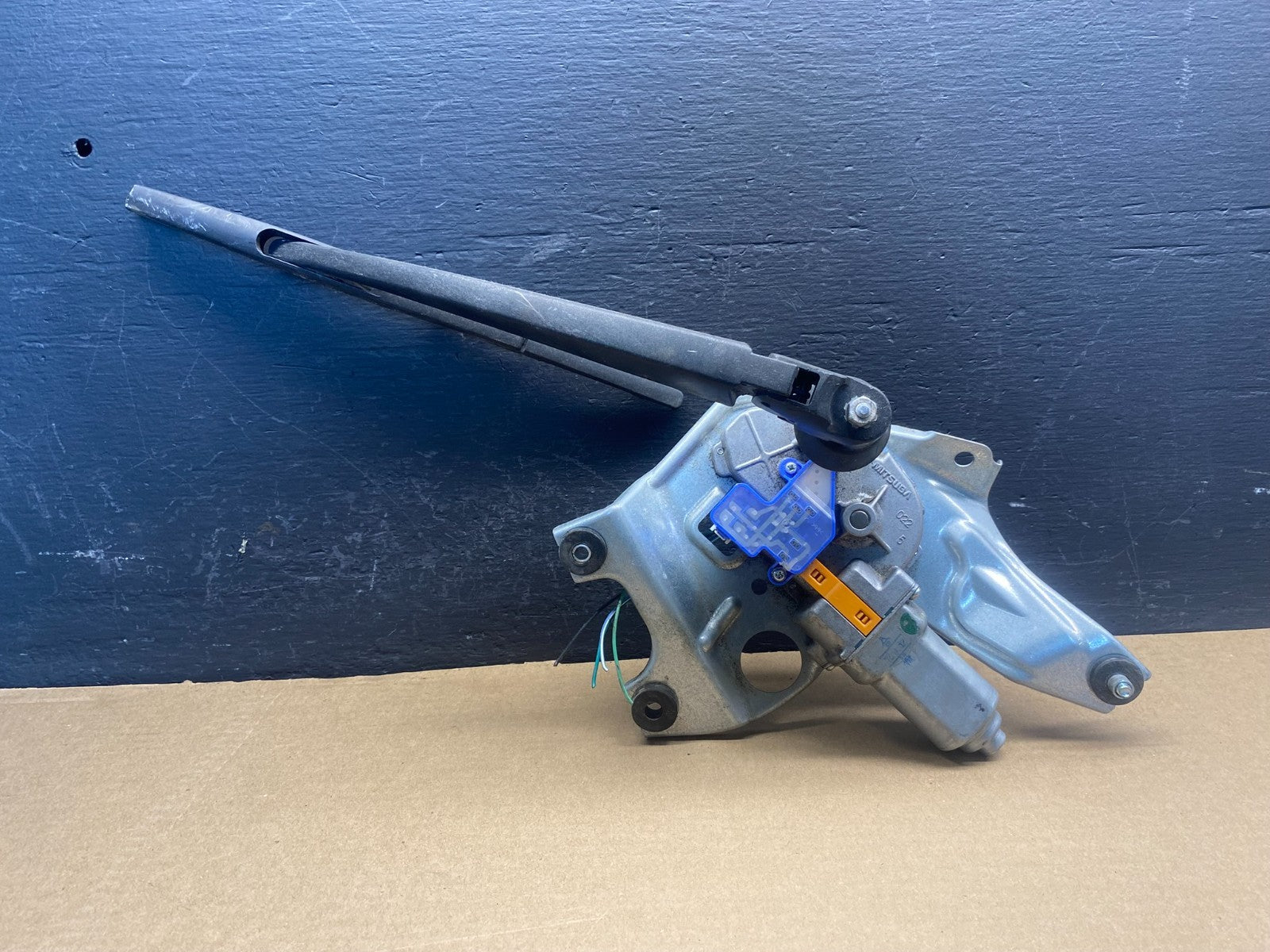 2010 to 2014 Subaru Outback Rear Windshield Wiper Motor AC45070