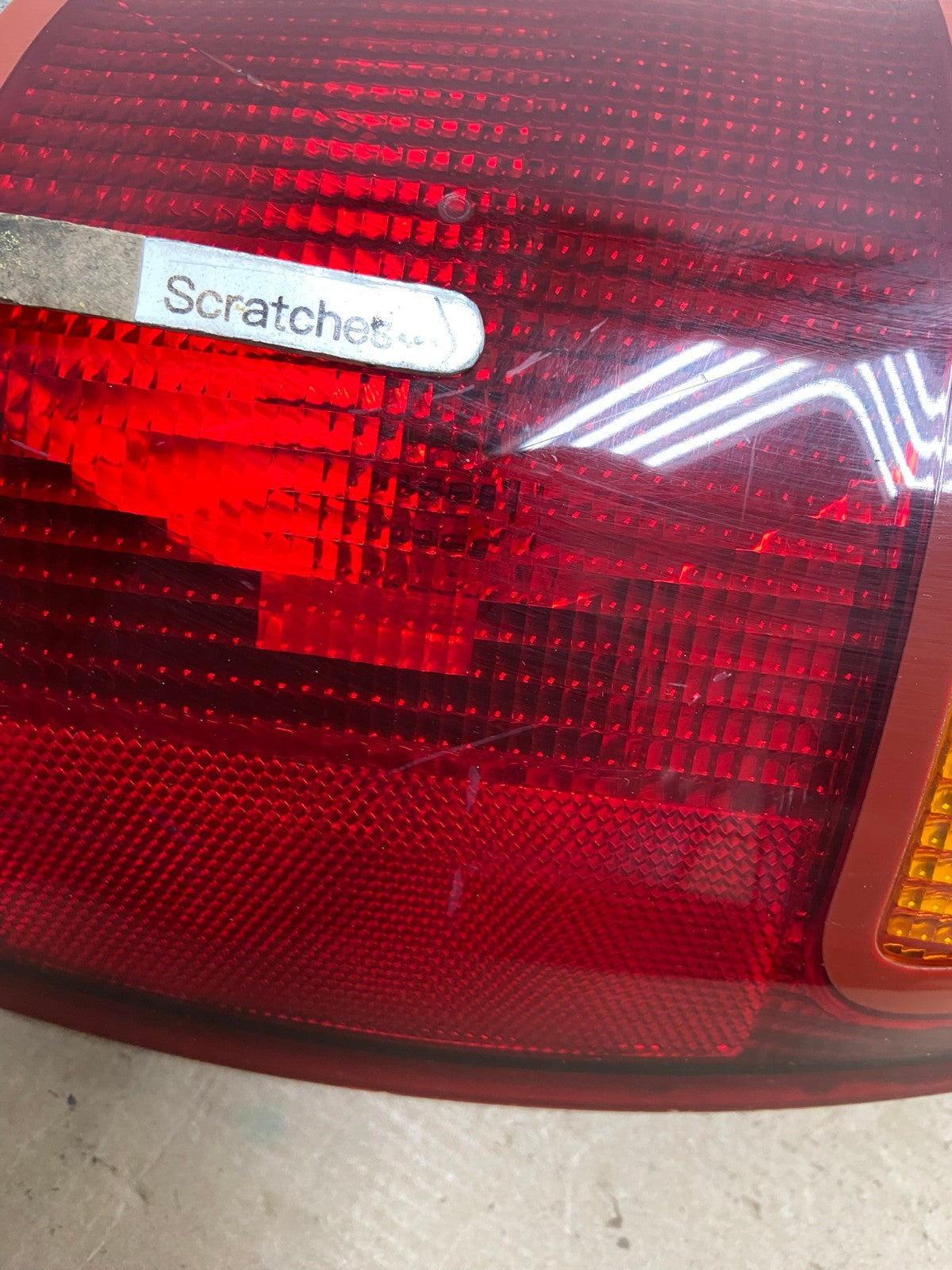 1998 to 2001 Ford Explorer Right Passenger Side Tail light AF4737 LK3
