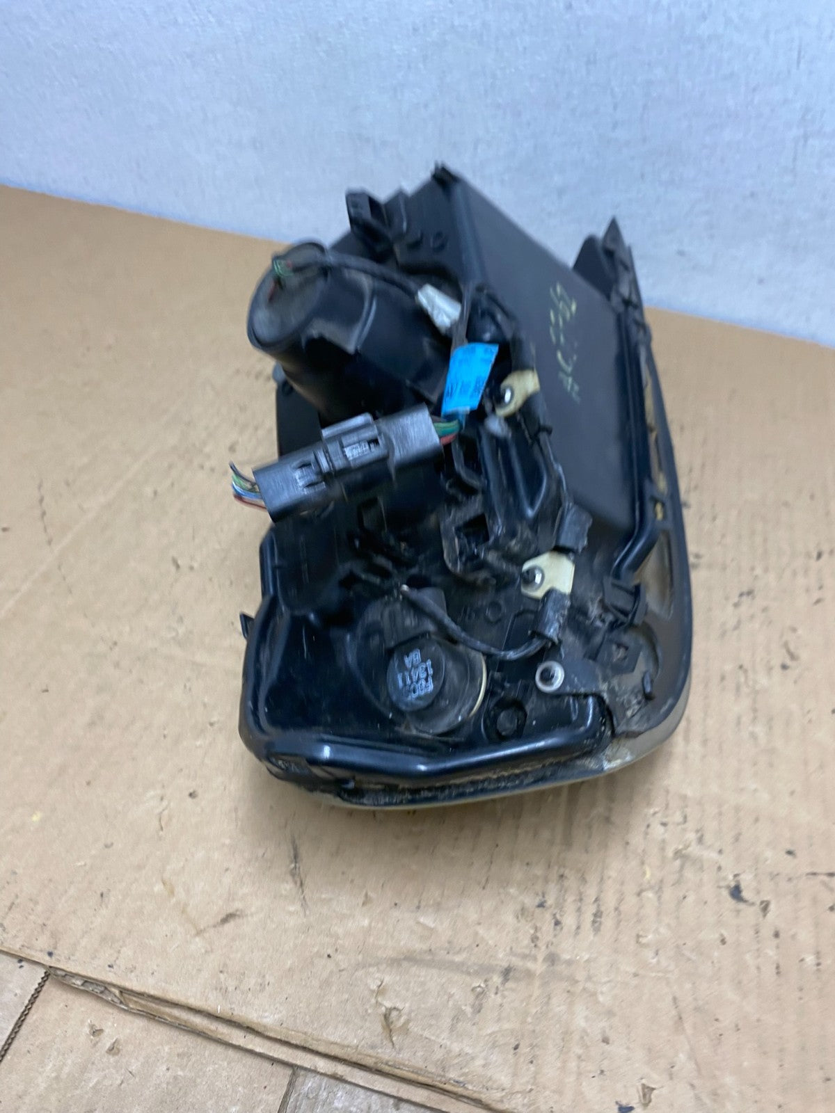 2000 to 2005 Mercury Sable Left Driver LH Side Halogen Headlight AC7762 DW9
