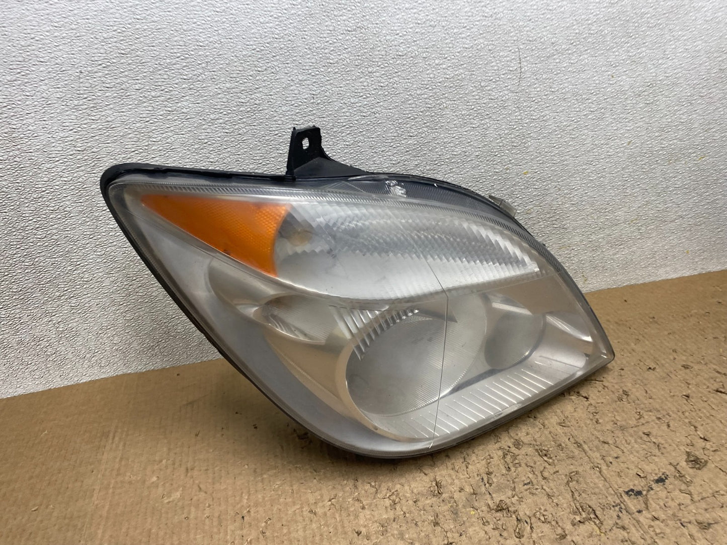 2007 to 2013 Mercedes Sprinter Headlight Right Passenger Halogen Oem W8174 DW2