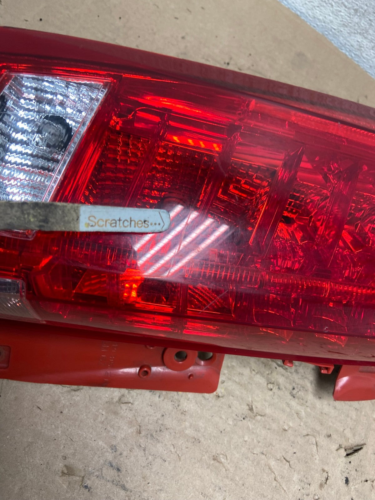2010 to 2016 Cadillac Srx Left Driver Lh Side Tail Light AI1136 LK3