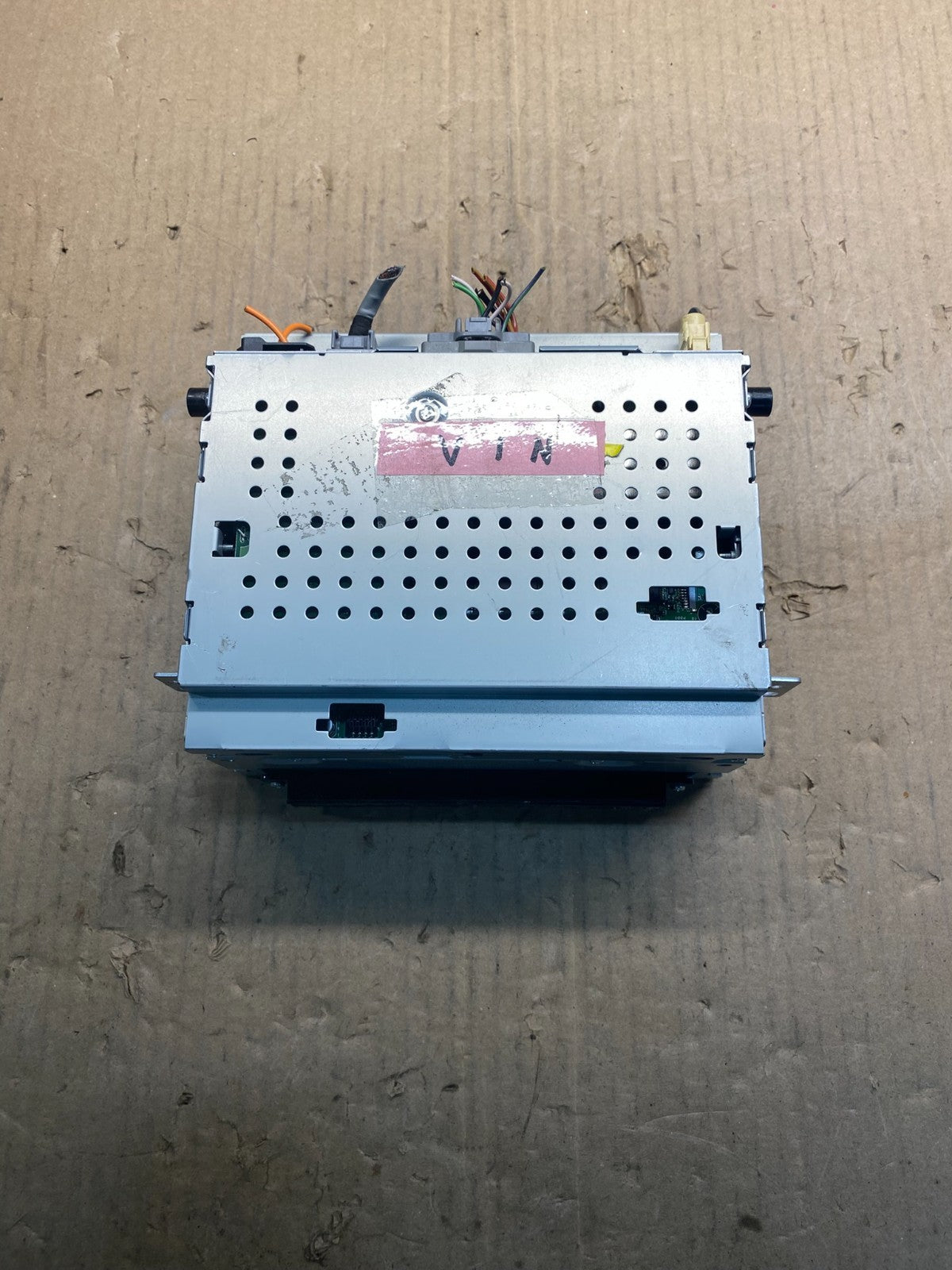 2010 to 2011  Volvo S60 Radio AM FM Receiver MP3 CD Player  Oem AC2423 DG4