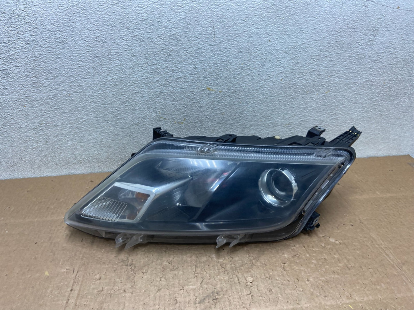 2010 2011 2012 Ford Fusion Left Driver LH Side Headlight Halogen Z0993 DW0