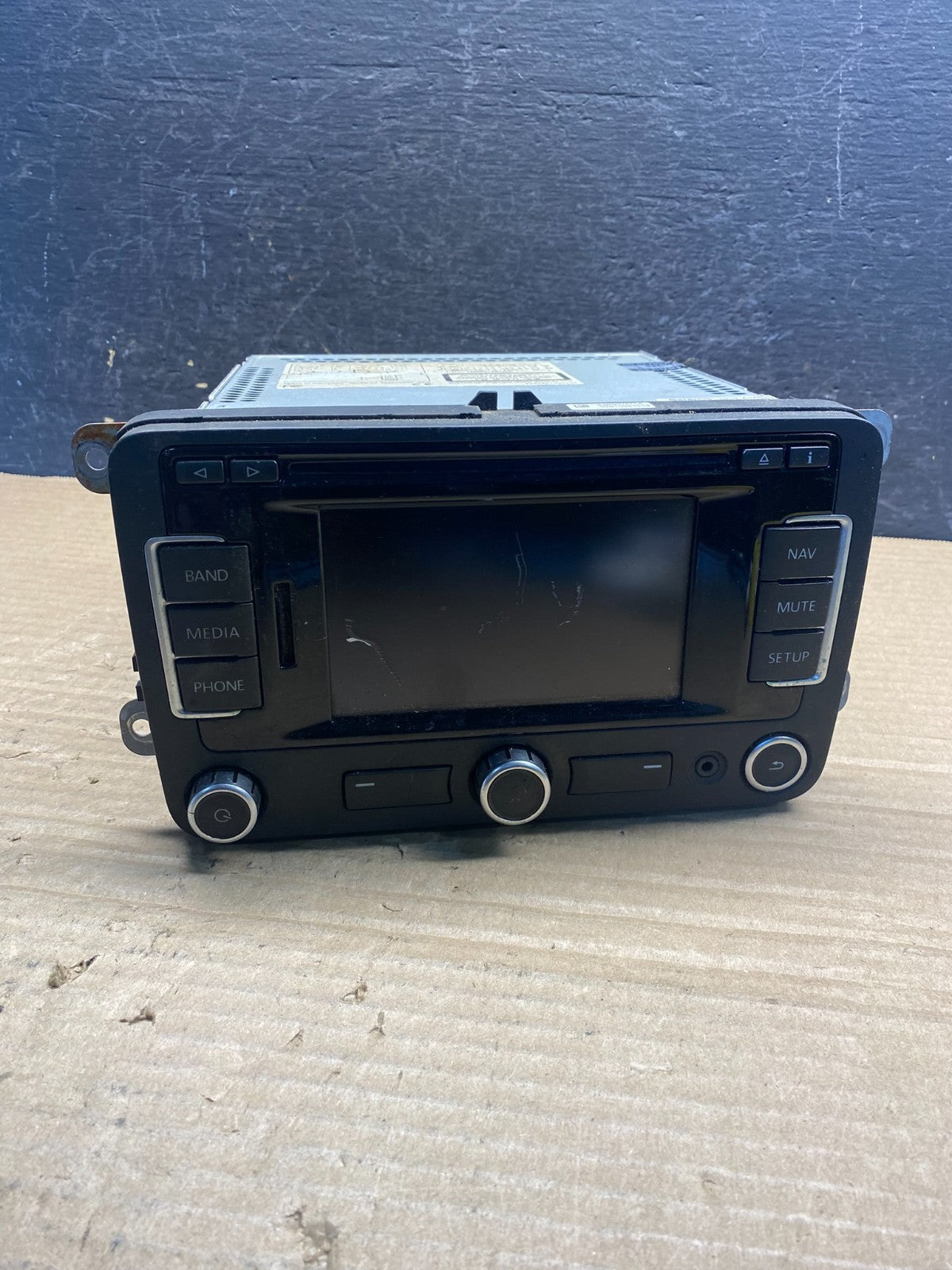 2010 to 2017 Volkswagen Passat Jetta Radio CD Player Screen Navigation AF3900 DW0