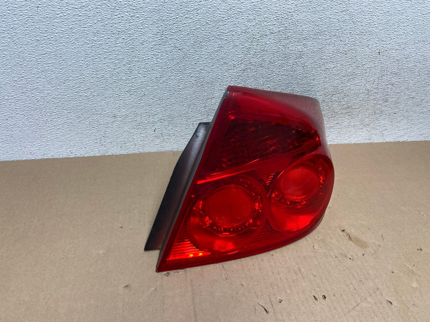 2005 to 2006 Infiniti G35 Right Passenger Side Tail Light AG6675 LK2
