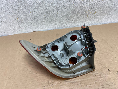 1999-2001 Bmw 3 E46 325i 328i 330i Coupe Right Passenger Tail Light AI0915 LK5
