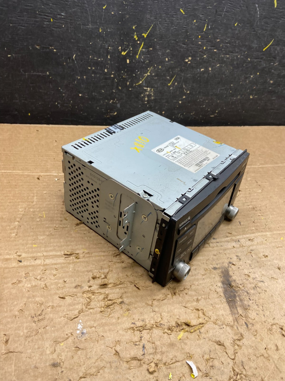 2005-2010 Kia Sportage AM FM Radio MP3 Singe Disc CD Cassette Player  x1110 DG1