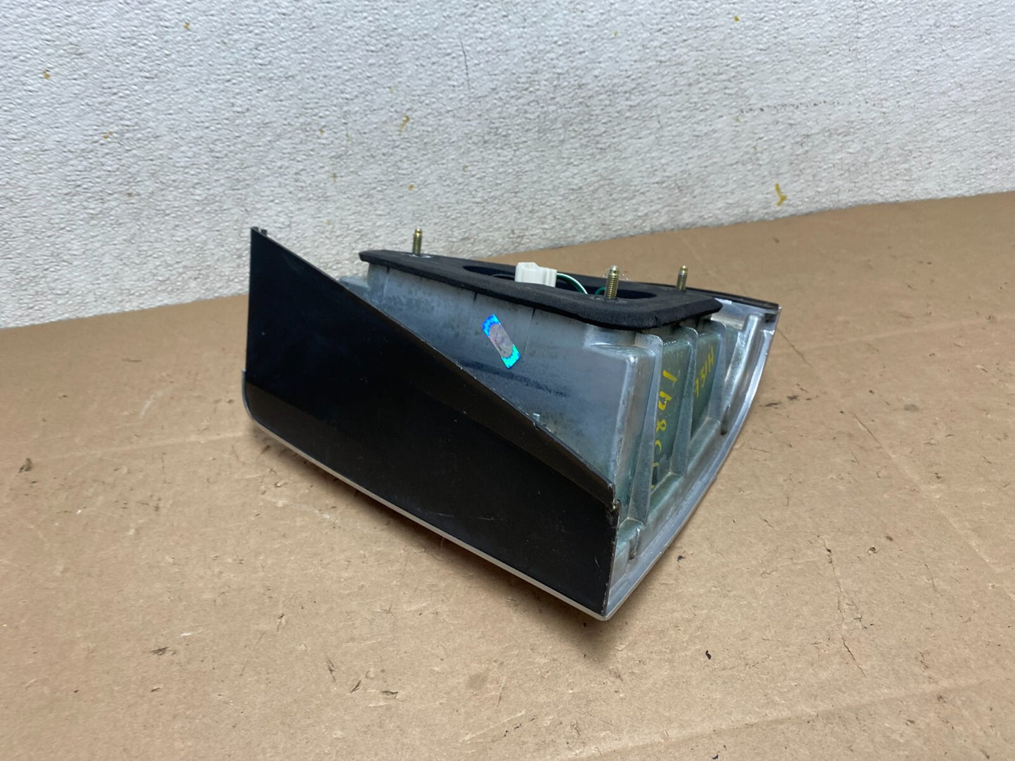 2002 to 2003 Mitsubishi Diamante Left Driver LH Side Tail Light OEM M3841 DG4