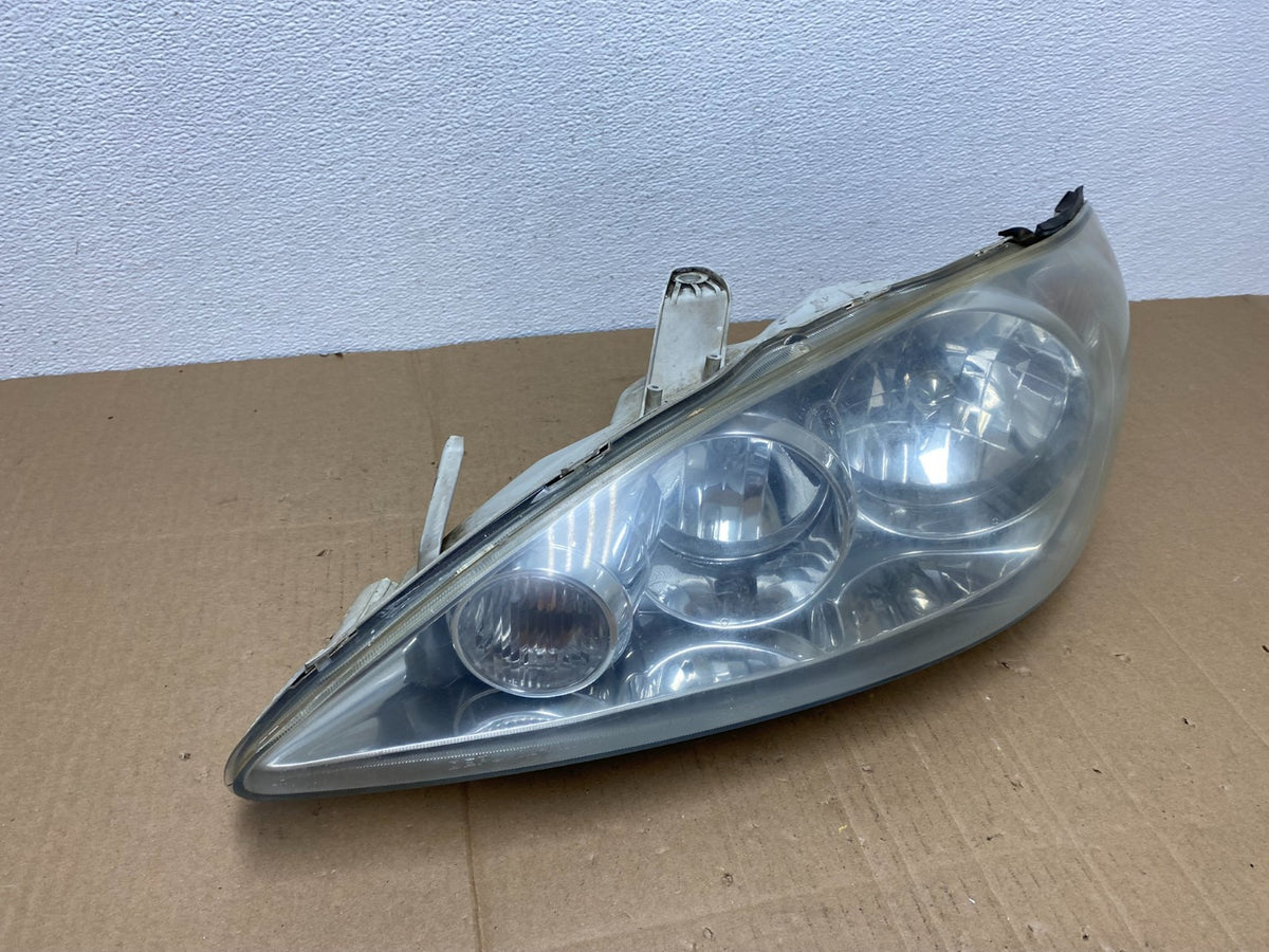 2005 to 2006 Toyota Camry Left Driver LH Halogen Headlight AB8103 DW2