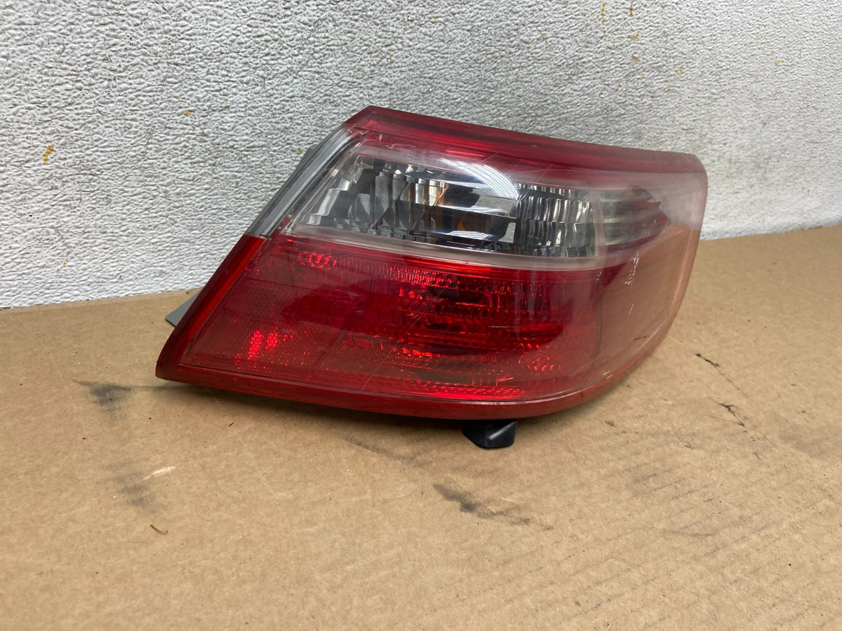 2007 2008 2009 Toyota Camry Right Passenger Side Tail Light AH4452 DW1