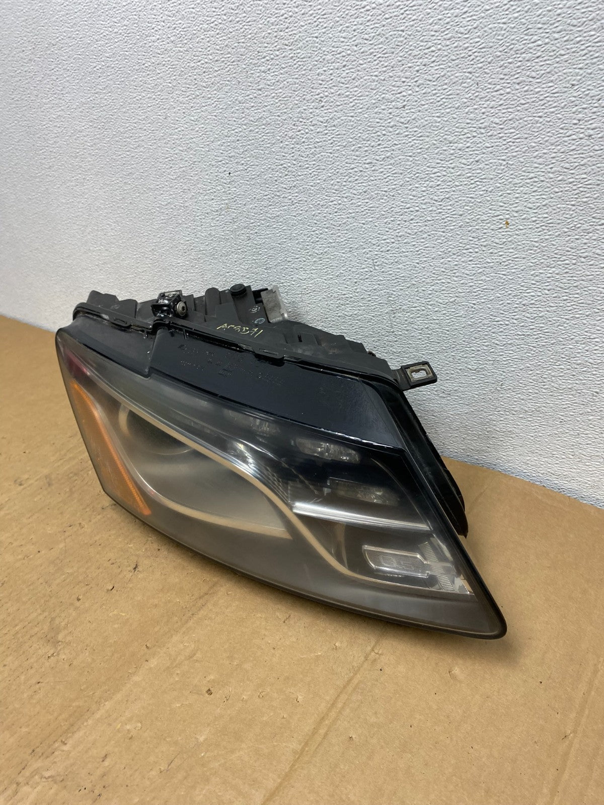 2009 to 2012 Audi Q5 Right Passenger RH Side Xenon HID Headlight AC8571 DW1