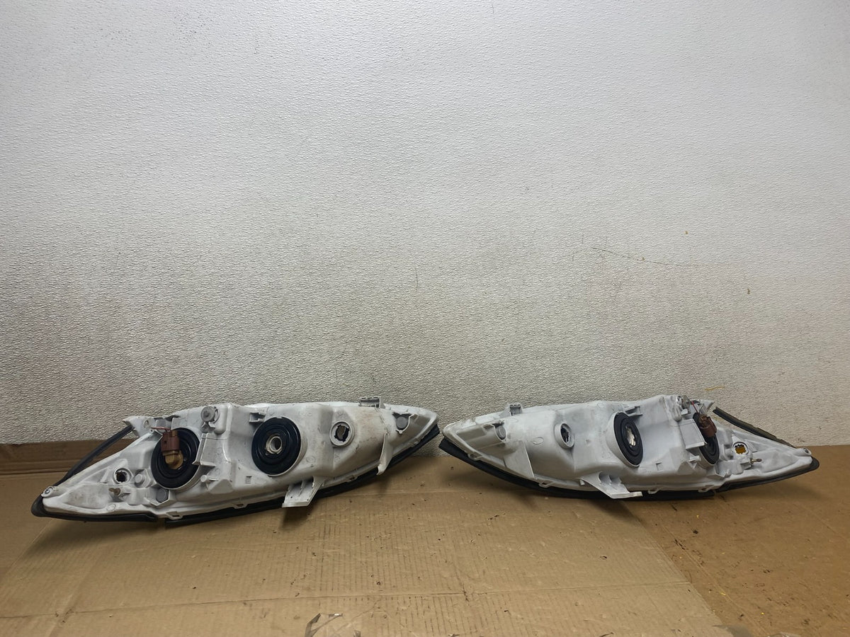 2005 to 2006 Toyota Camry Left+Right Side Set Halogen Headlights U2884 DW10