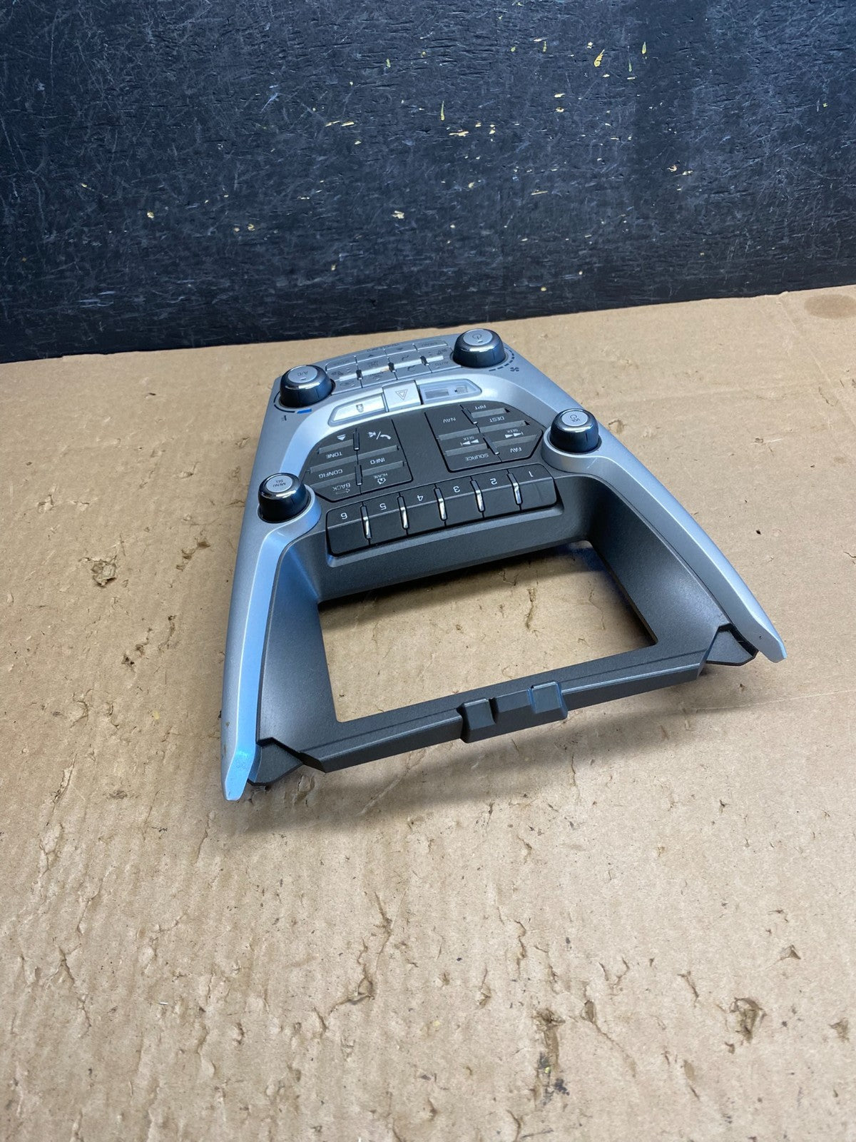 2012-2015 Chevy Equinox Terrain Radio Face Climate Control Panel Bezel aj1633 DG2