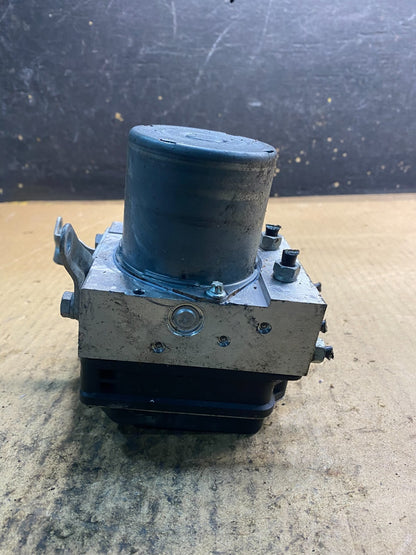 2007 to 2013 BMW 335i ABS Anti-Lock Brake Pump 6768550 OEM z2424 DG4