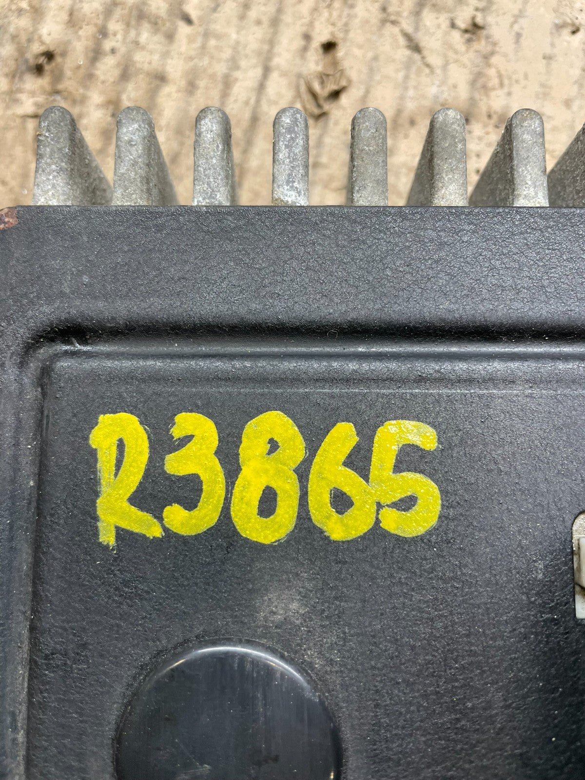 2002 Dodge Ram 1500 Transmission Control Unit TCU TCM R3865 DG5