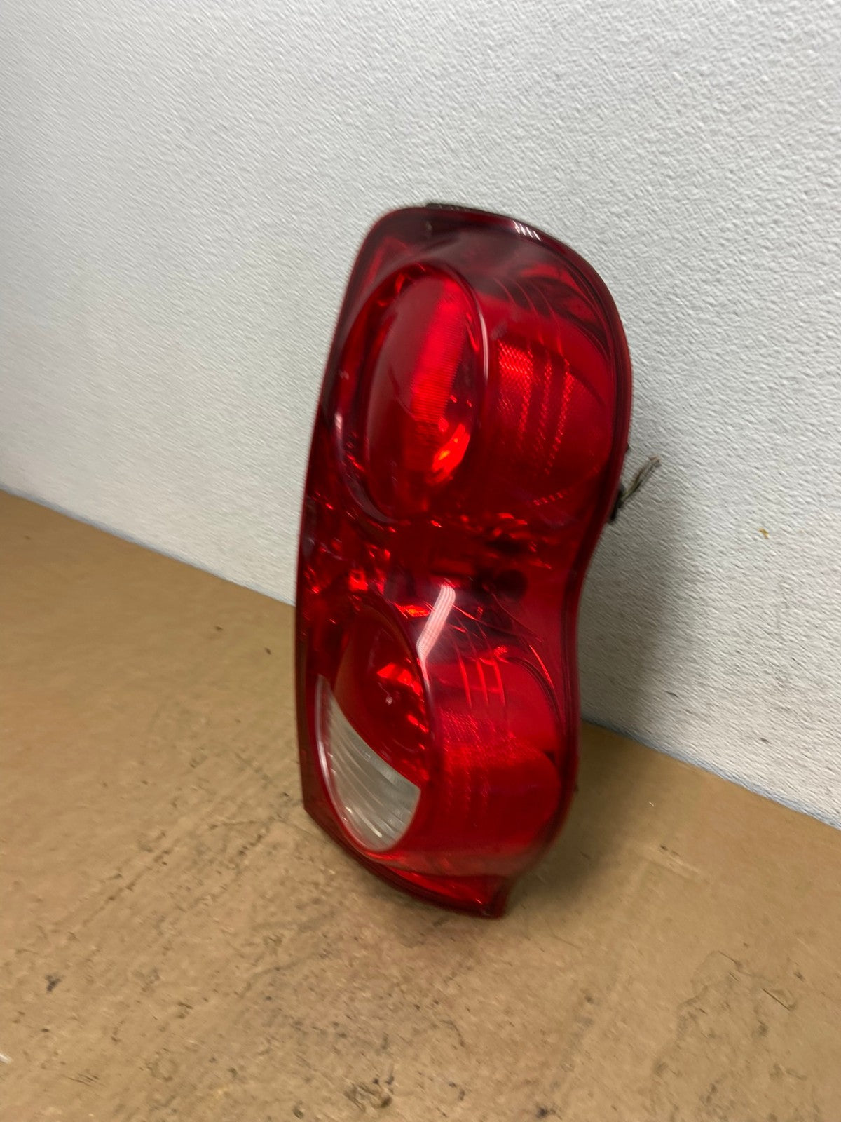 2004-2009 Dodge Durango Tail Light Right Passenger RH Side AD0575 LK1