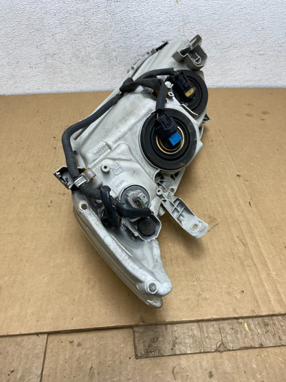 2007 - 2009 Toyota Camry Halogen Right Passenger Headlight AD2679 DW5