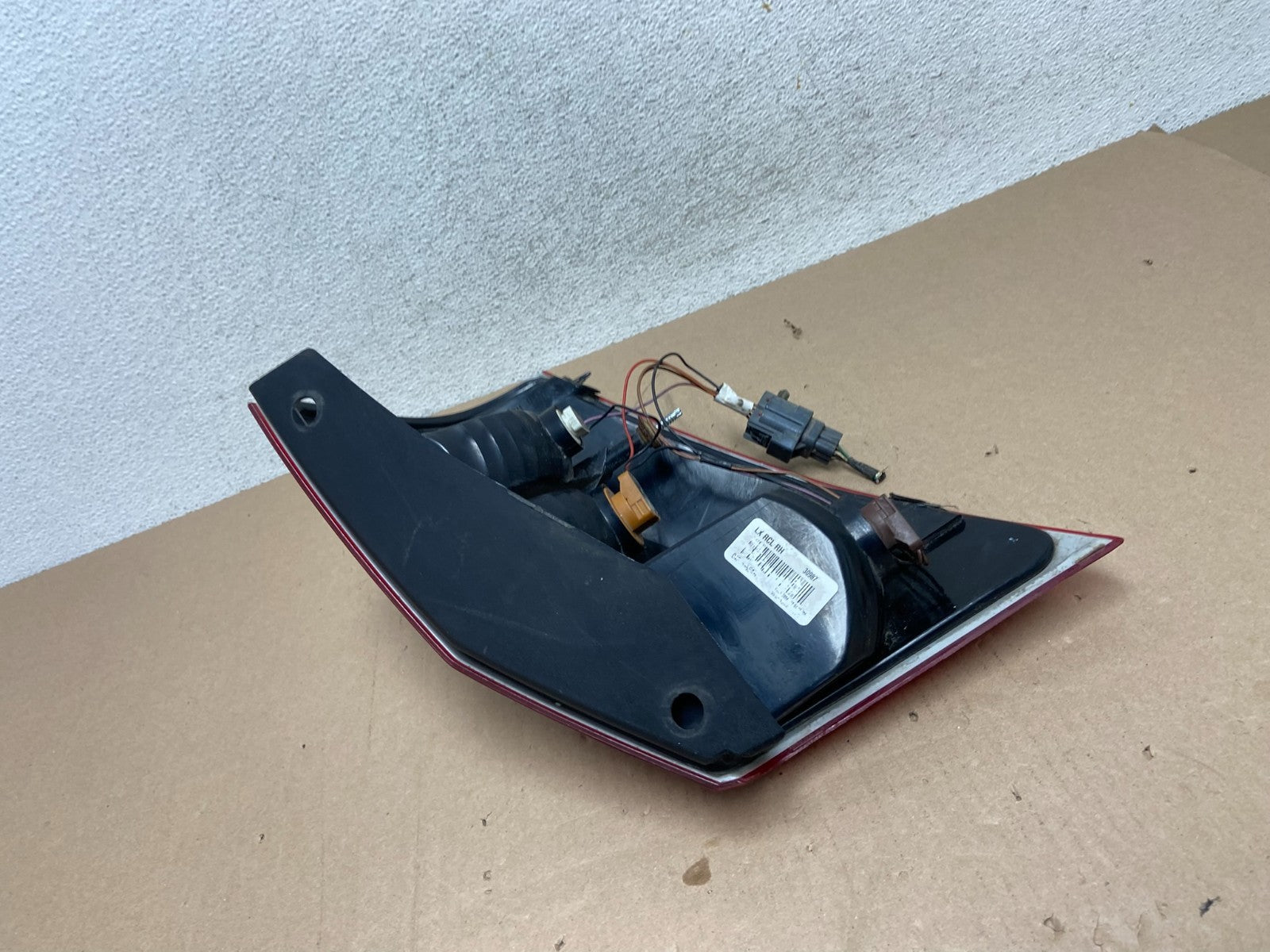 2005 2006 2007 2008 Dodge Magnum Right Passenger Side Tail Light AG6661 DW4