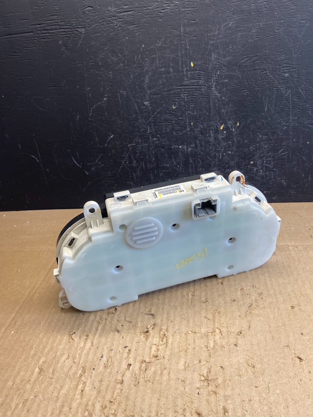 2005 2006 Chevrolet Cobalt Instrument Cluster Speedometer OEM AB9851 DG4
