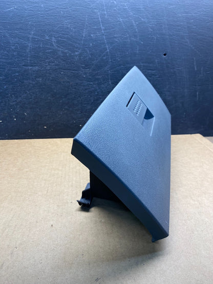 2004 to 2009 Dodge Durango Right Passenger RH Glove Box Compartment AH7075 DG1