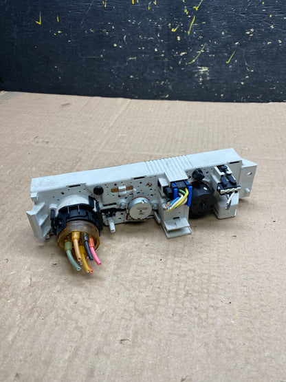 2001 - 2007 GMC Chevrolet Express 1500 Climate Control A/C Z0001 DG3