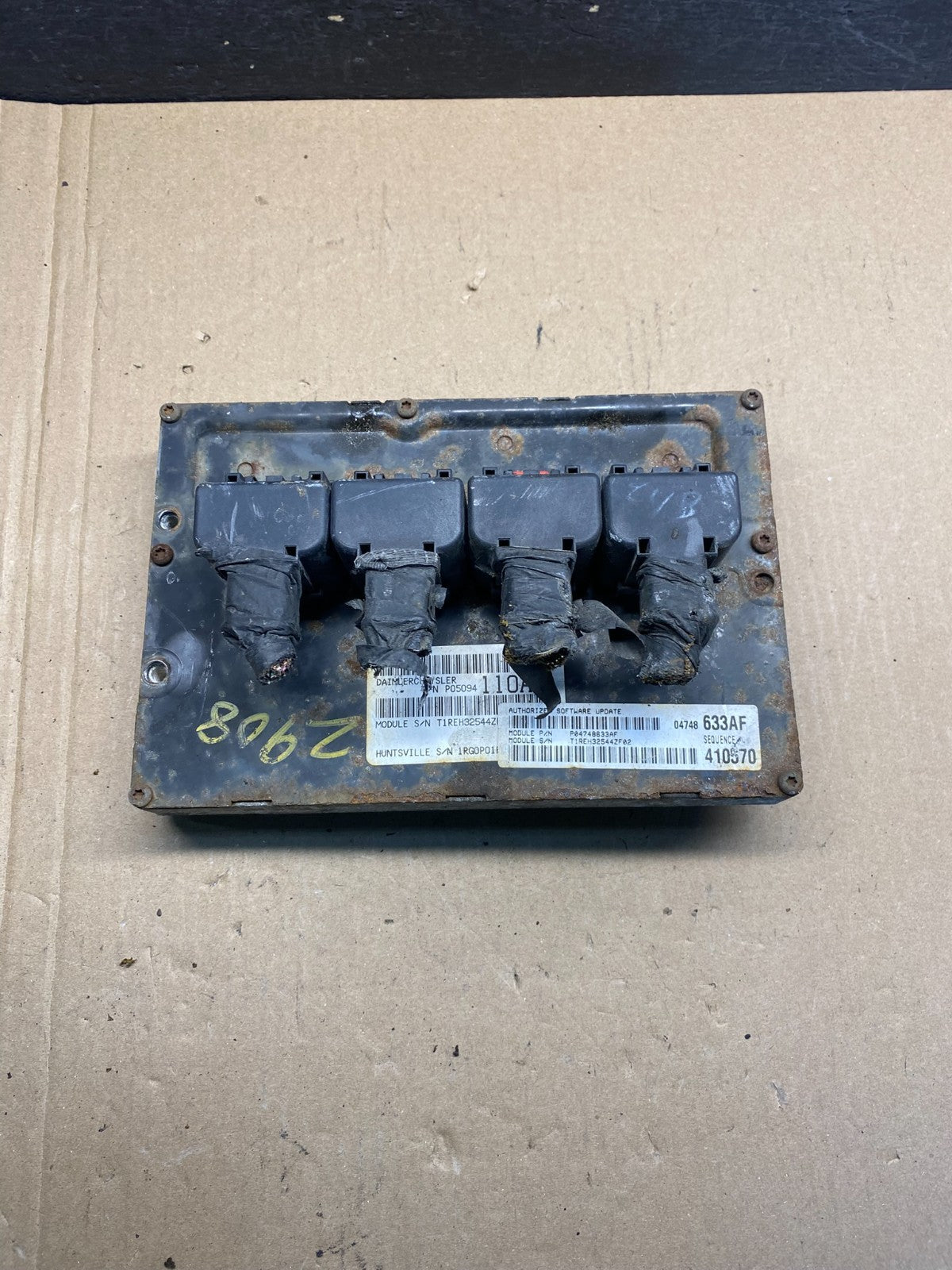 2005 Chrysler Caravan 3.3L Engine Control Unit ECU Module ag3565 DG0