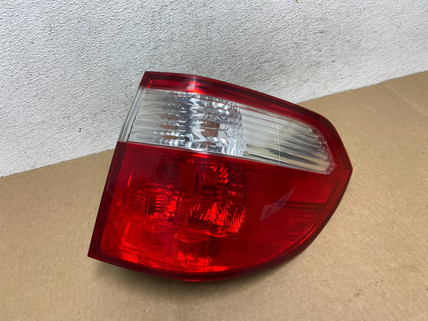 2005 2006 2007 Honda Odyssey Right Passenger RH Side Tail Light AF9506 DW0