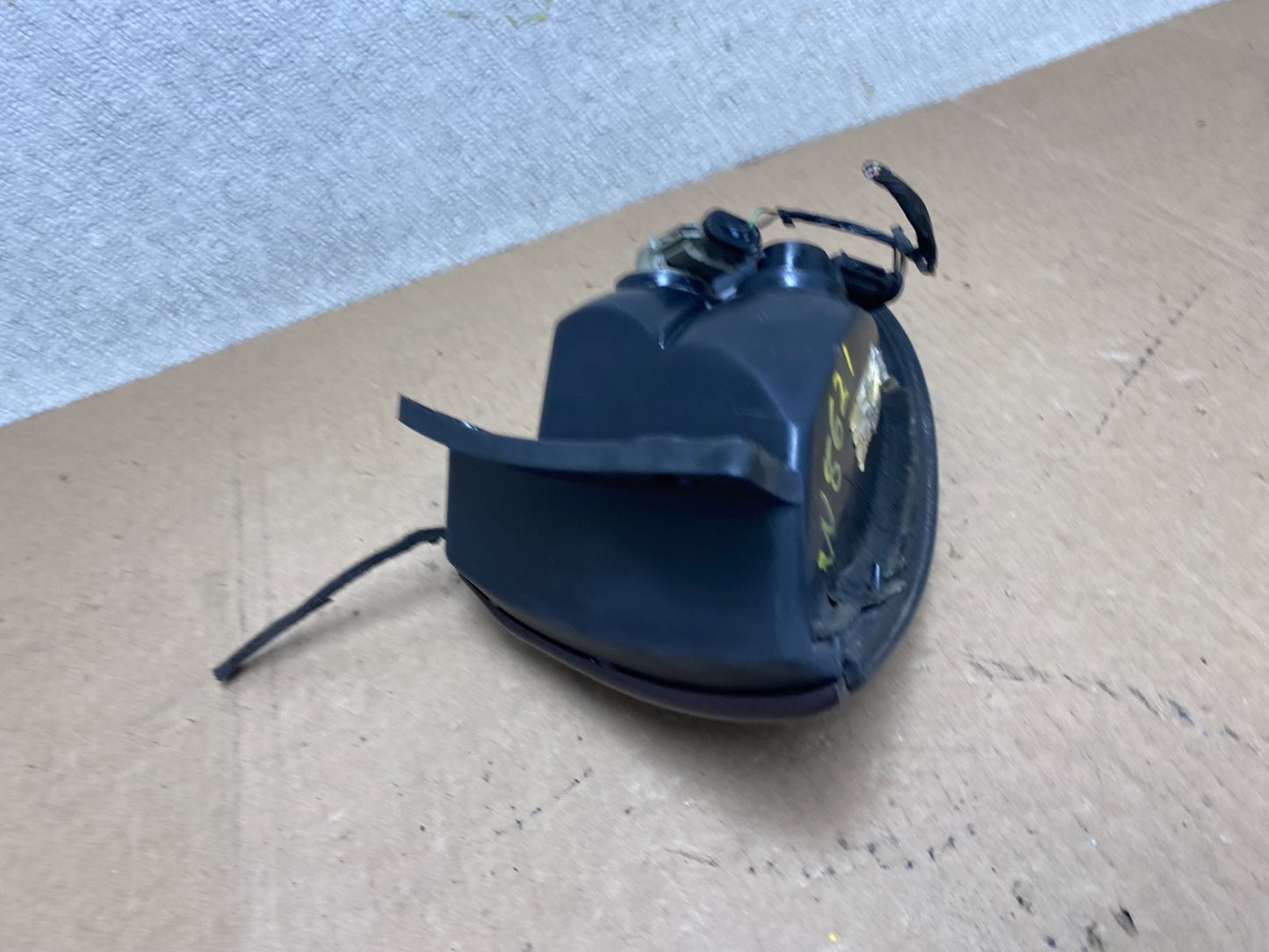1998 - 1999 Ford Taurus Wagon Sedan Left Driver Side Tail Light Oem W8621 DW5