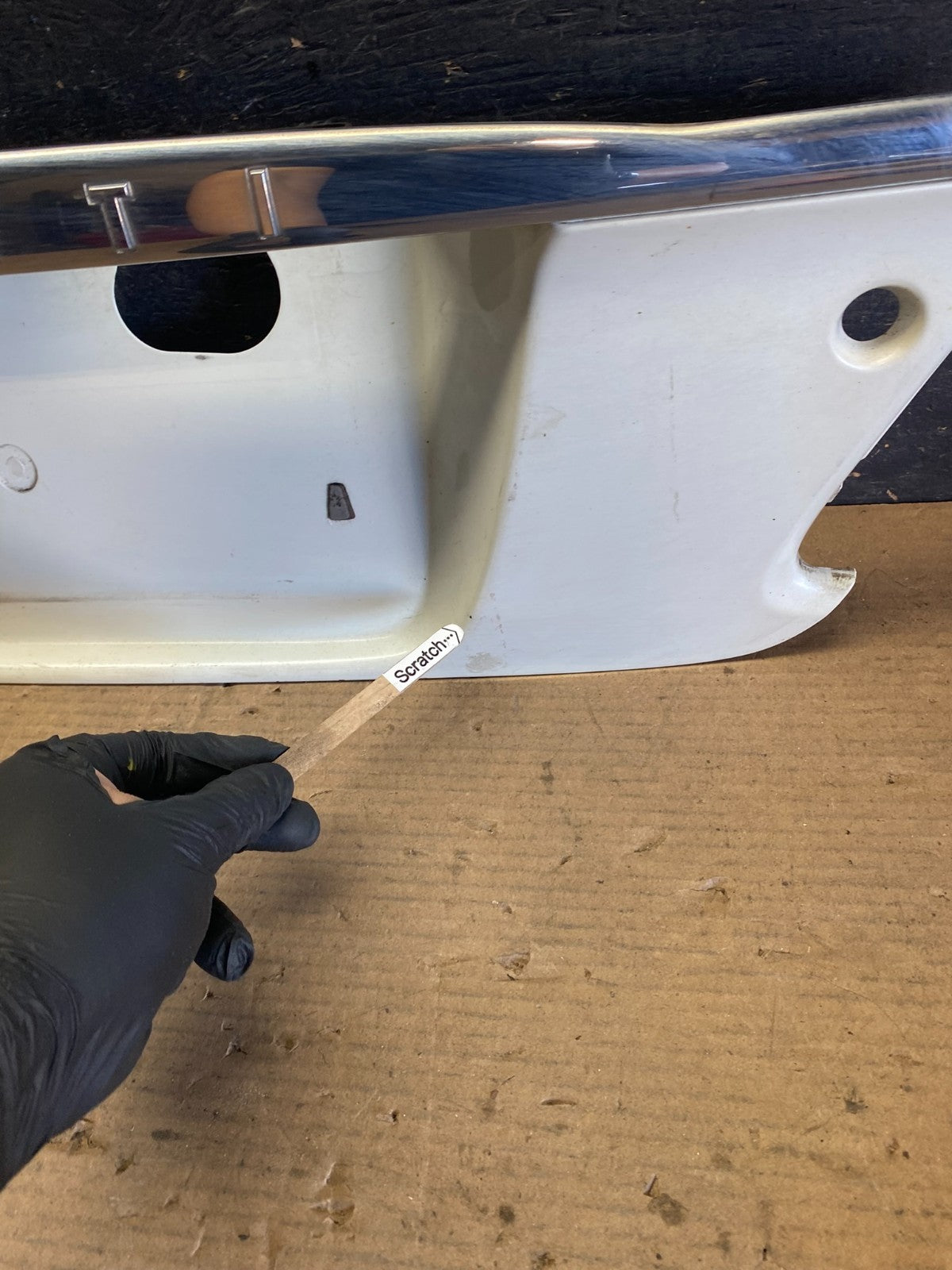 2000 2001 Infiniti I30 Rear Trunk Deck Finish Panel License Plate Trim S3332 DG4