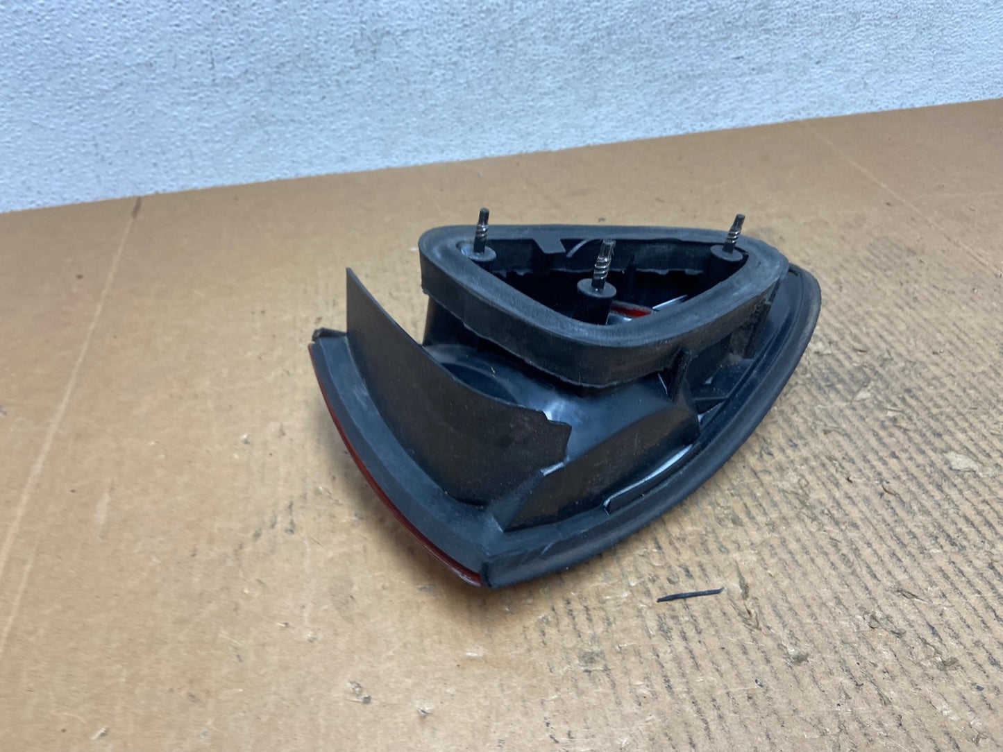 1997 1998 1999 Chevrolet Cavalier Right Passenger RH Tail Light AE1564 LK5