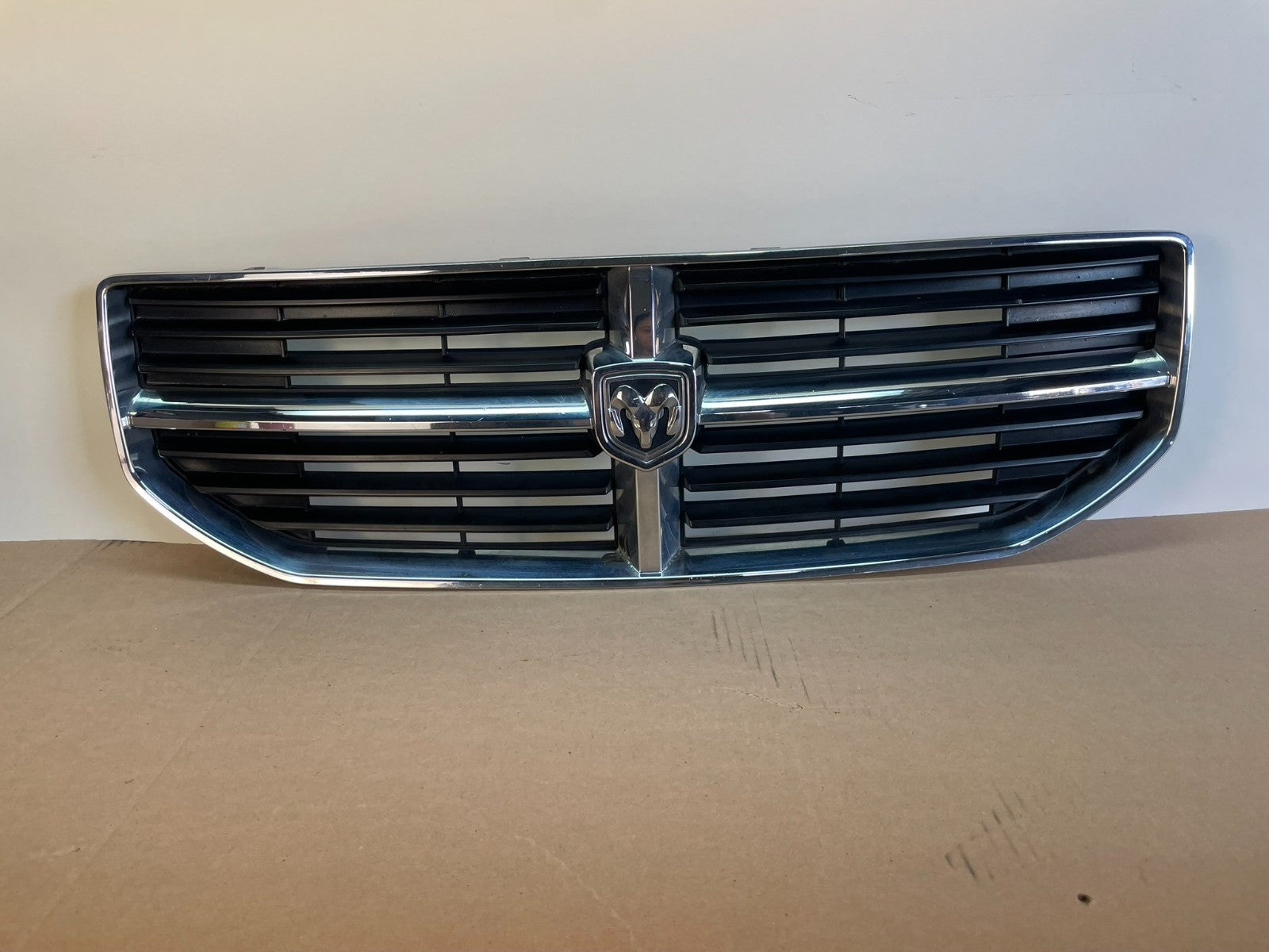 2007 2008 2009 2010 Dodge Caliber Upper Front Chrome Grill Grille AG0972 DG0