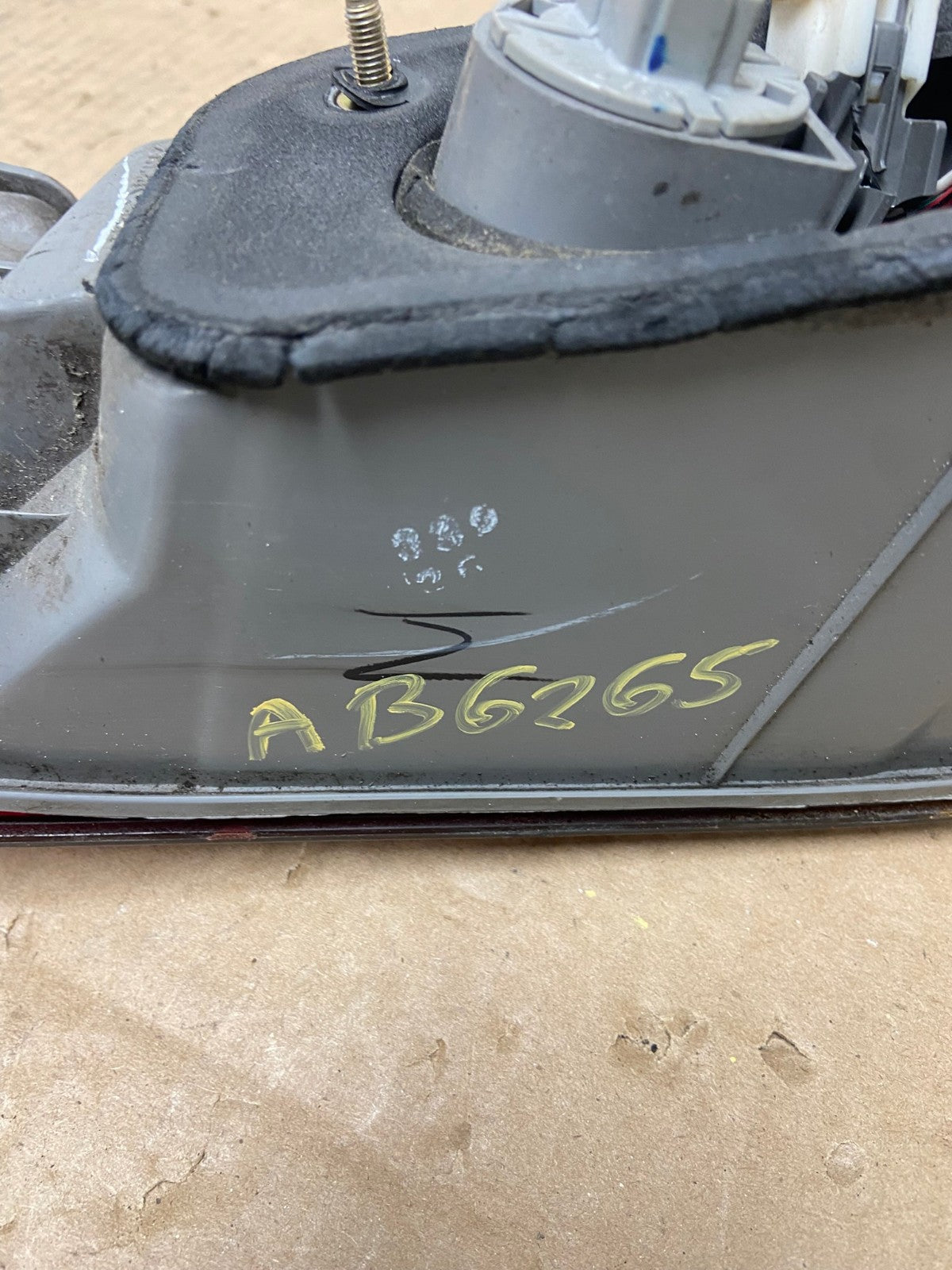 1997 1998 1999 Toyota Camry Tail Light Left Driver Rh Side AB6265 LK6
