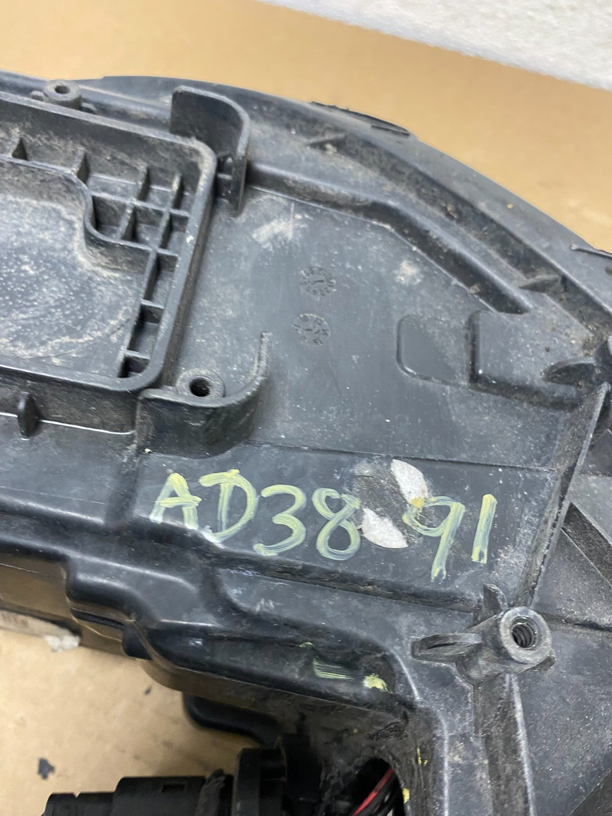 2015 2016 2017 Chrysler 200 Right Passenger Rh Side Halogen Headlight AD3891 DW10