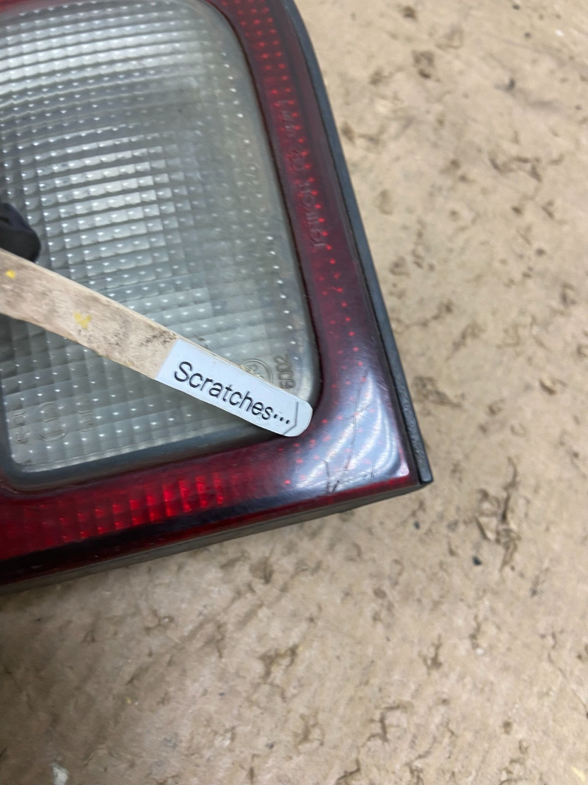 1996 to 1998 Mazda Mpv Left Driver LH Side Inner Tail Light Oem Y8268 DW3