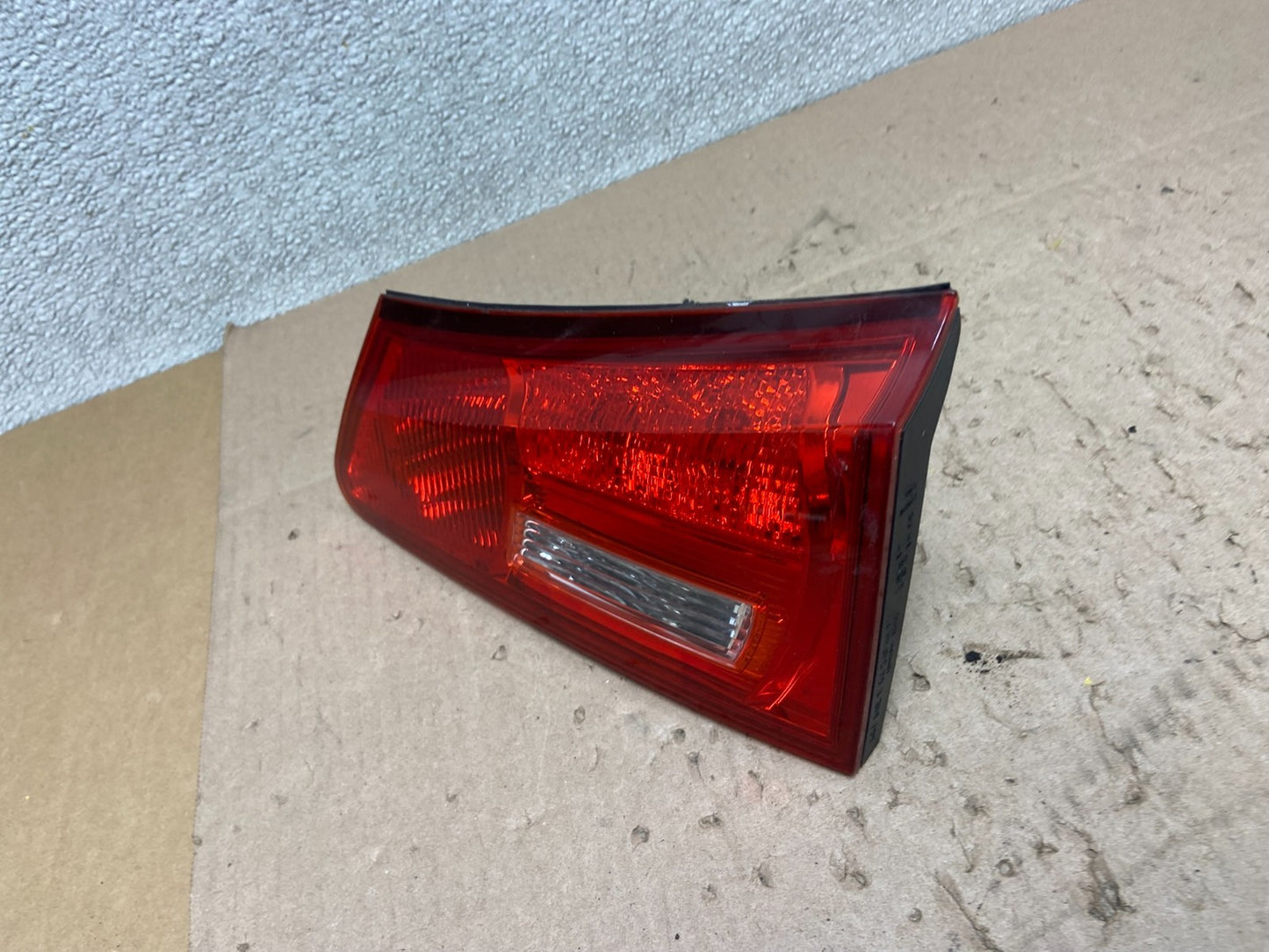 2006 - 2008 Lexus Is250 Is350 Right Passenger RH Inner Tail Light Oem Z6428 DW1