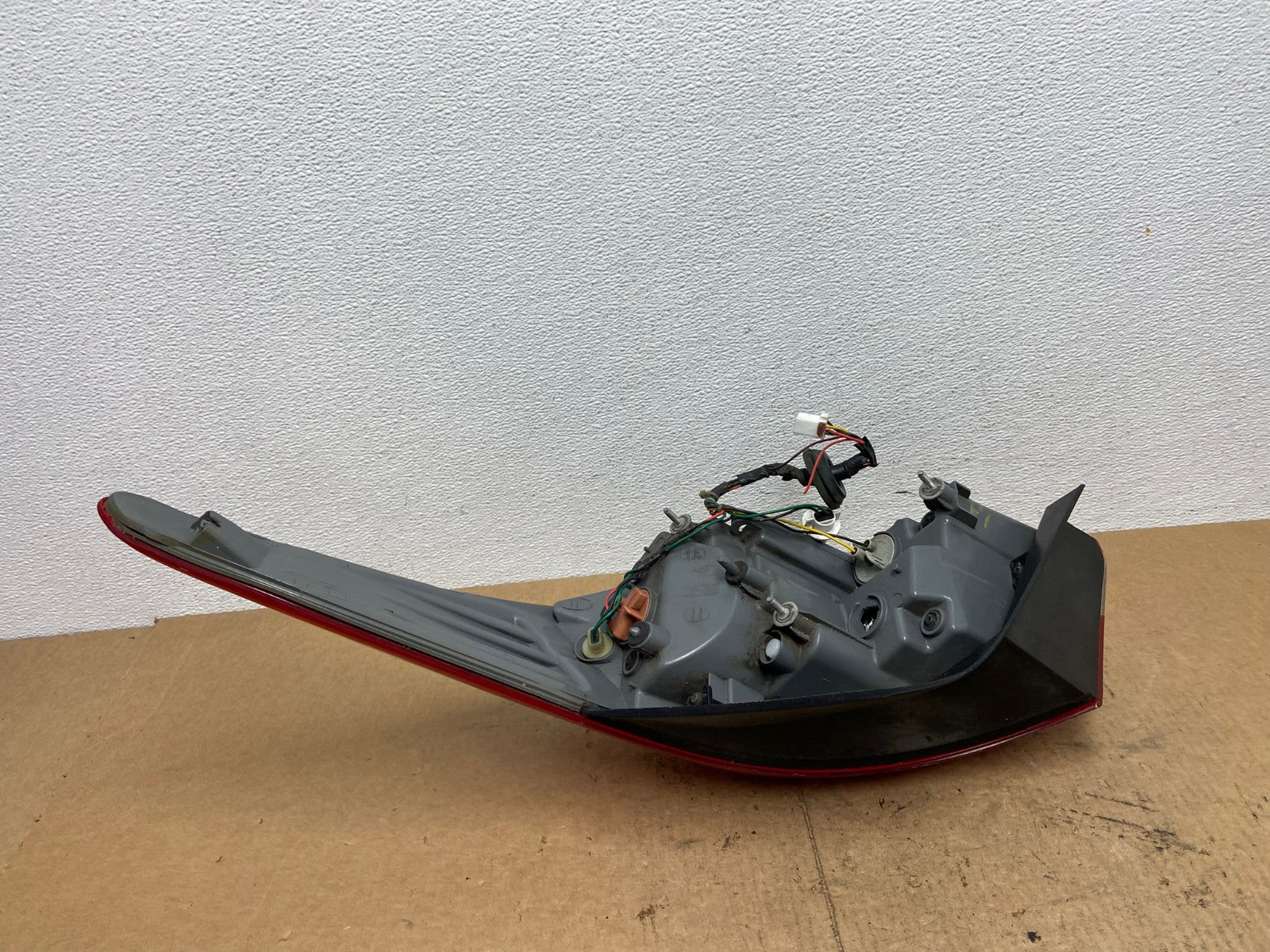 2011 2012 2013 Hyundai Elantra Sedan Left Driver Side Tail Light OEM AC3594 LK5