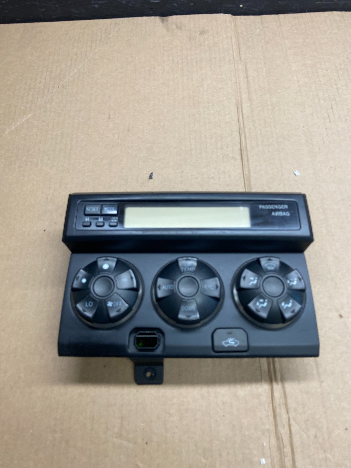 2003 to 2009 Toyota 4runner Am Fm Cd Player Radio Receiver AE4342 DG0
