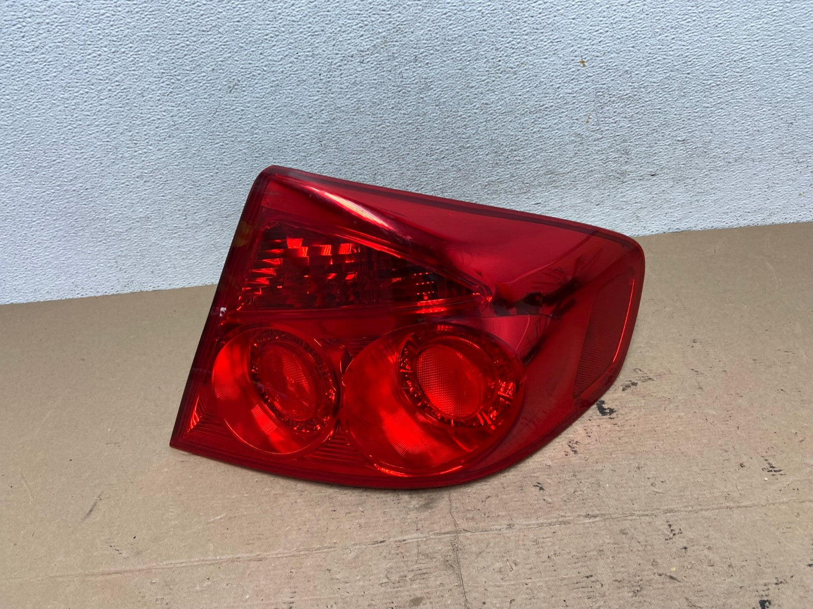 2005 to 2006 Infiniti G35 Right Passenger Side Tail Light AF4981 LK0