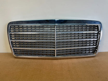 1994 to 1995 Mercedes Benz W124 E-Class Front Upper Grill Grille AF8540 DG0