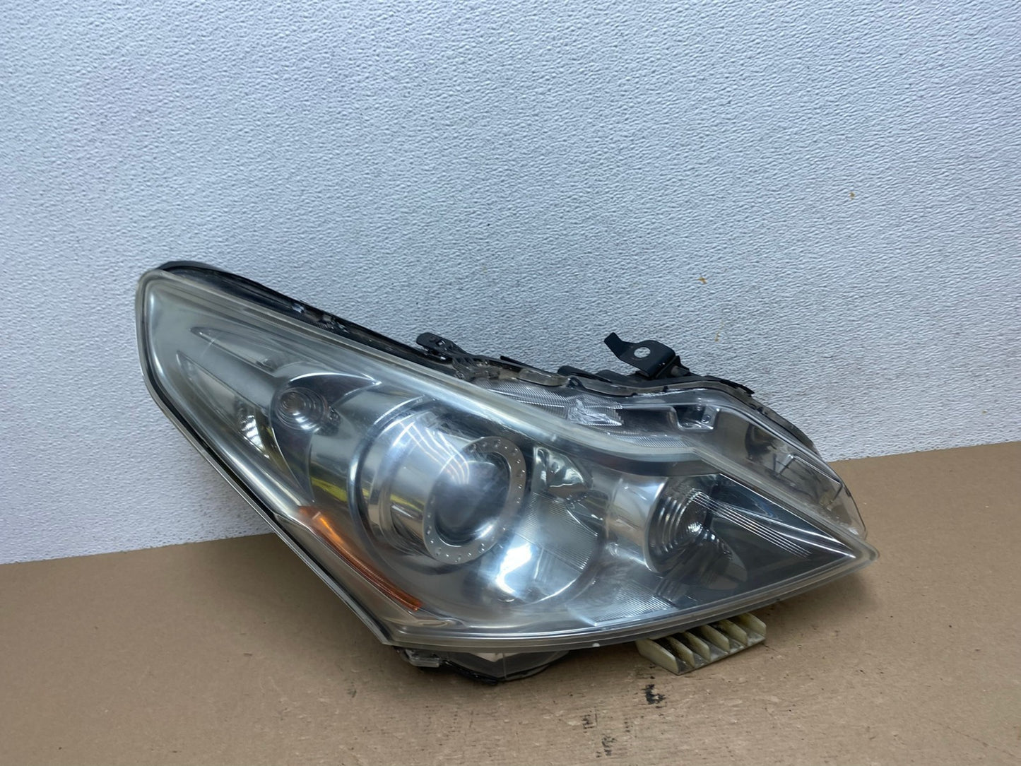 2010-2012 Infiniti G37 Right Passenger Side Xenon HID Headlight AF4573 LK0