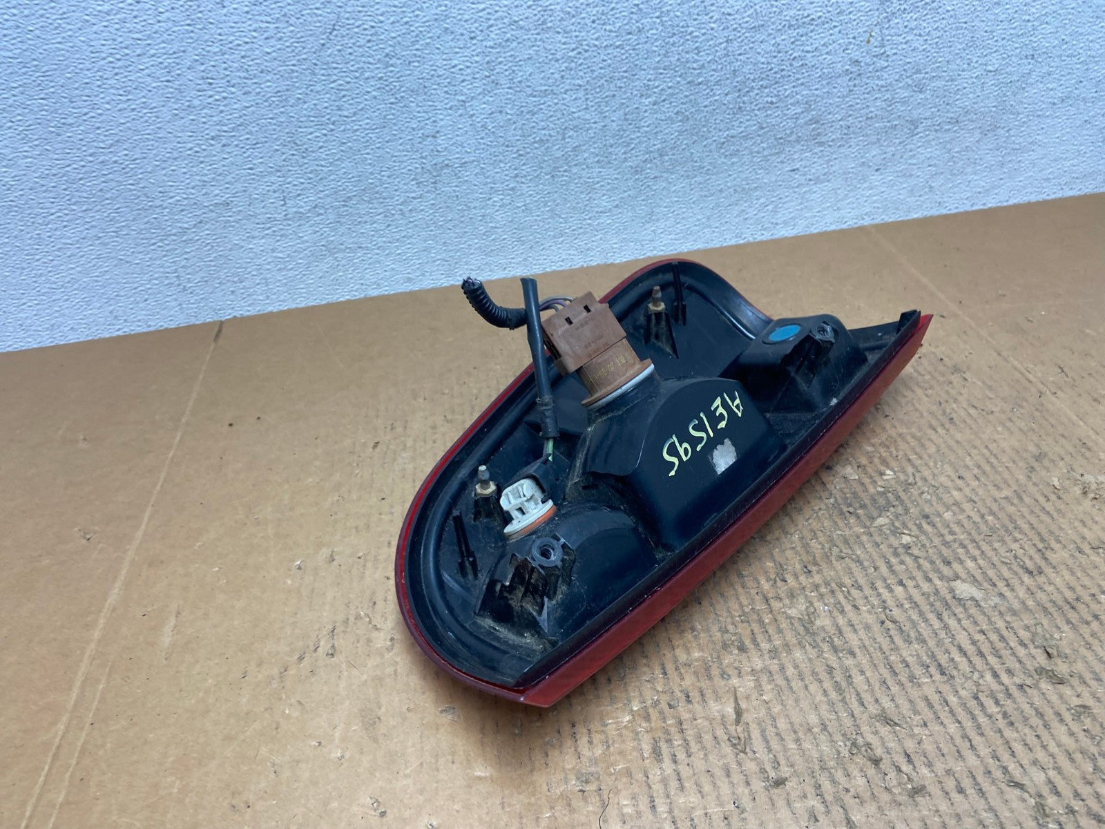 2008 to 2016 Ford F-250 F250 Left Driver LH Side Tail Light AE1595 LK4