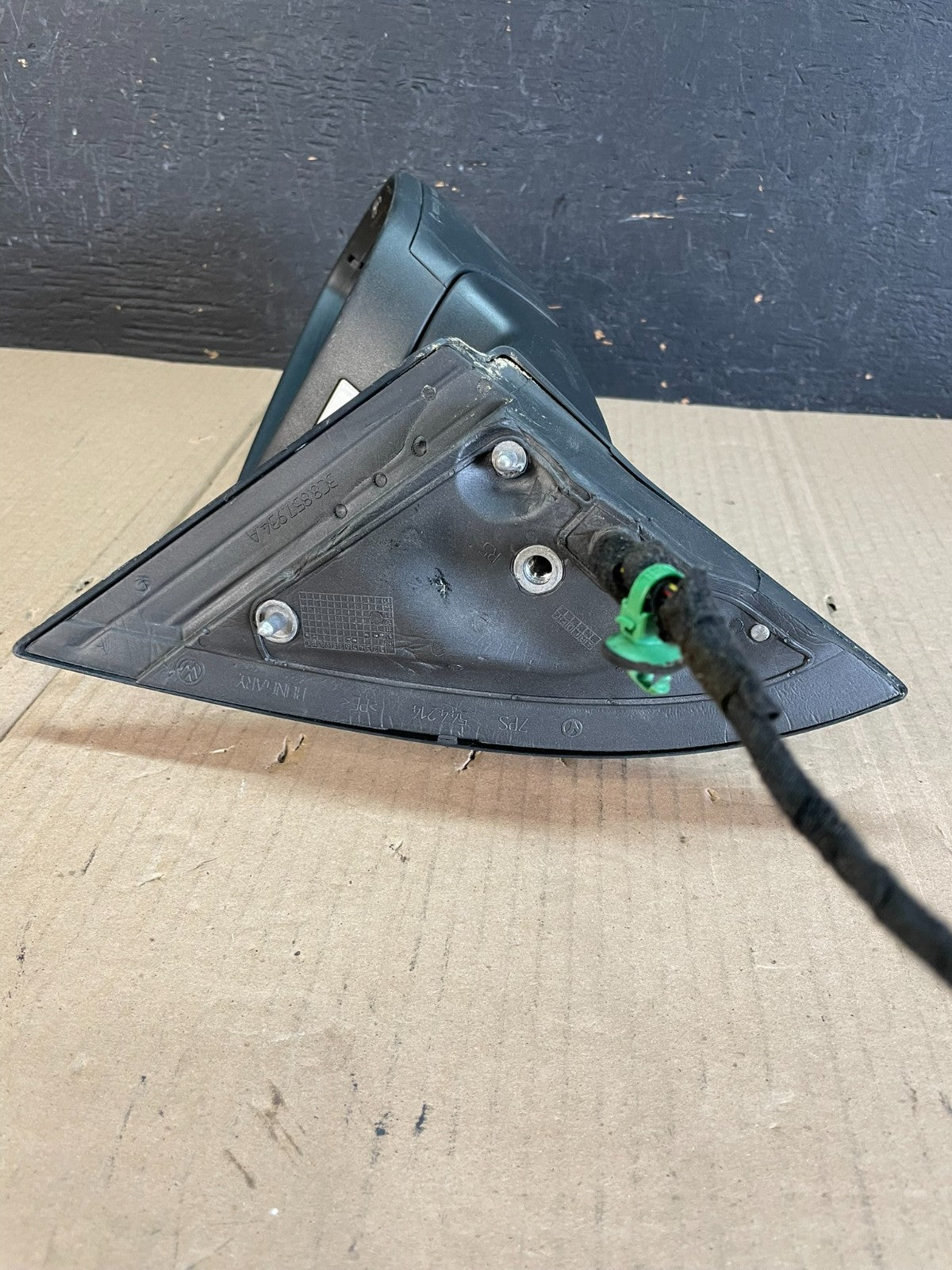 2009 to 2012 Volkswagen CC Right Passenger Power Door View Mirror AD8651 DW4