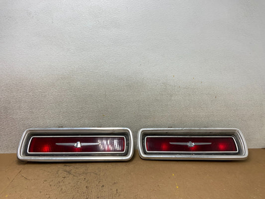 1964 Ford Thunderbird Left+Right Set Tail Light OEM x7014 DG0